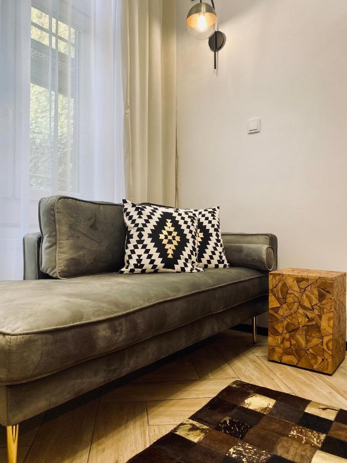 Apartment Premium Jacuzzi For Couples, Old Town 크라쿠프 외부 사진