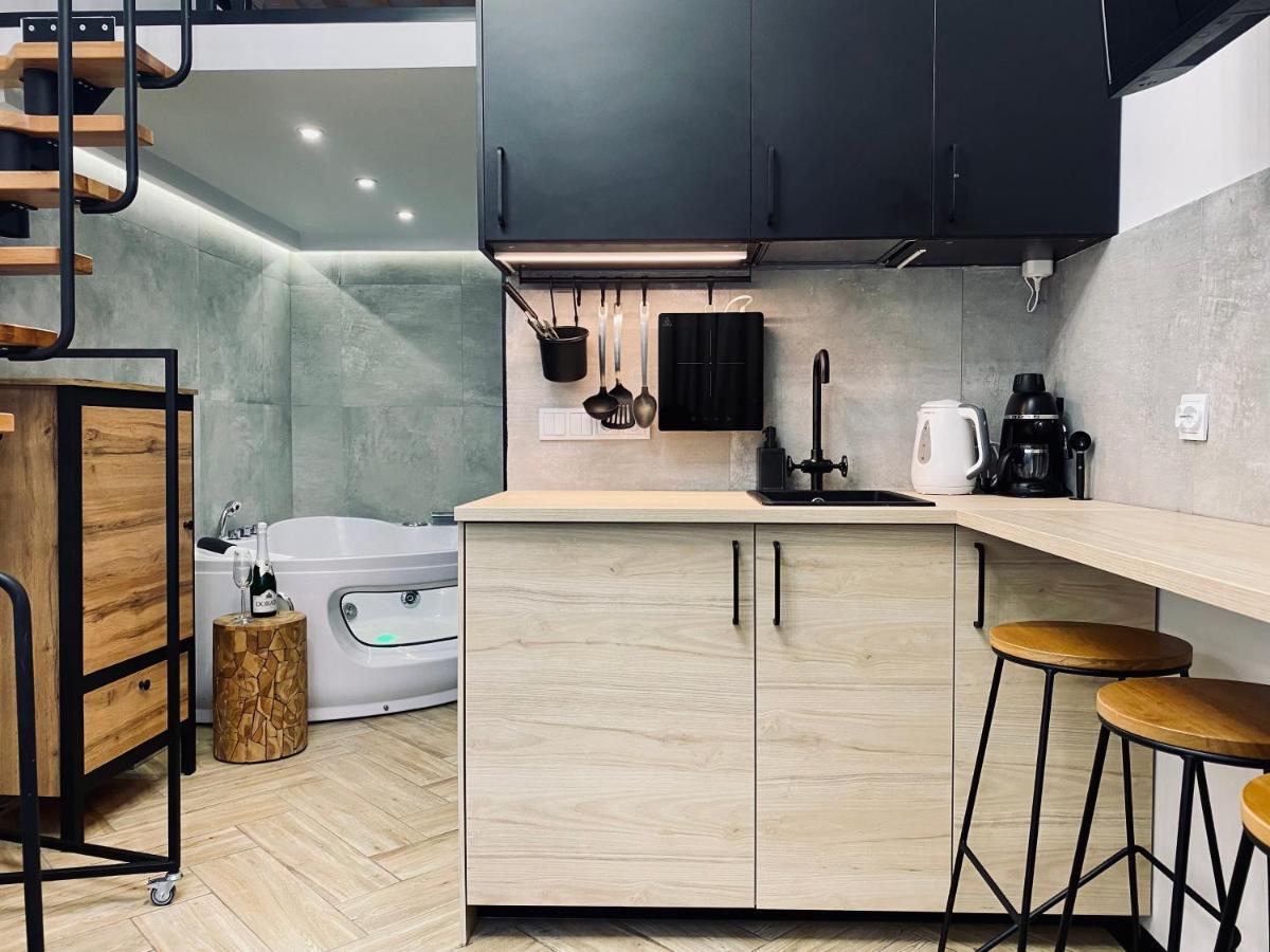 Apartment Premium Jacuzzi For Couples, Old Town 크라쿠프 외부 사진