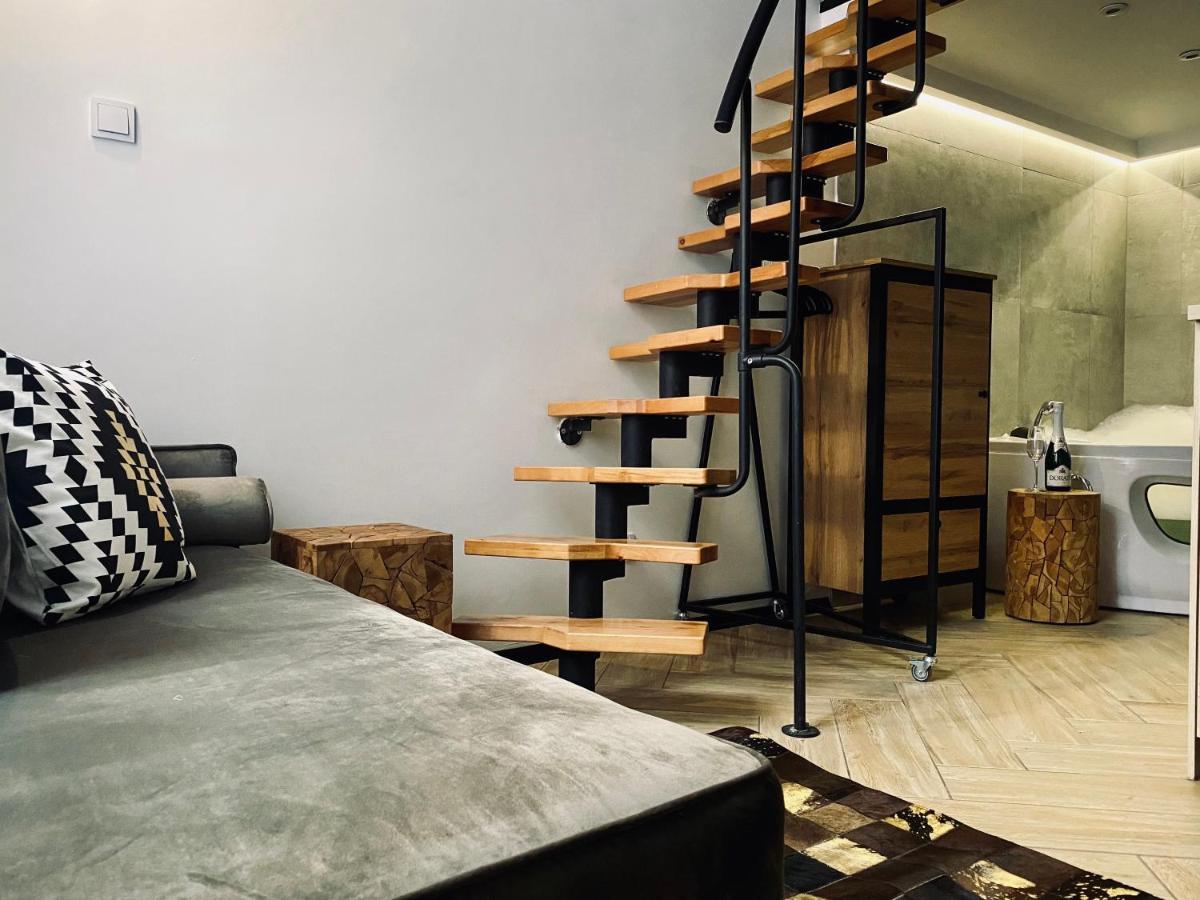 Apartment Premium Jacuzzi For Couples, Old Town 크라쿠프 외부 사진
