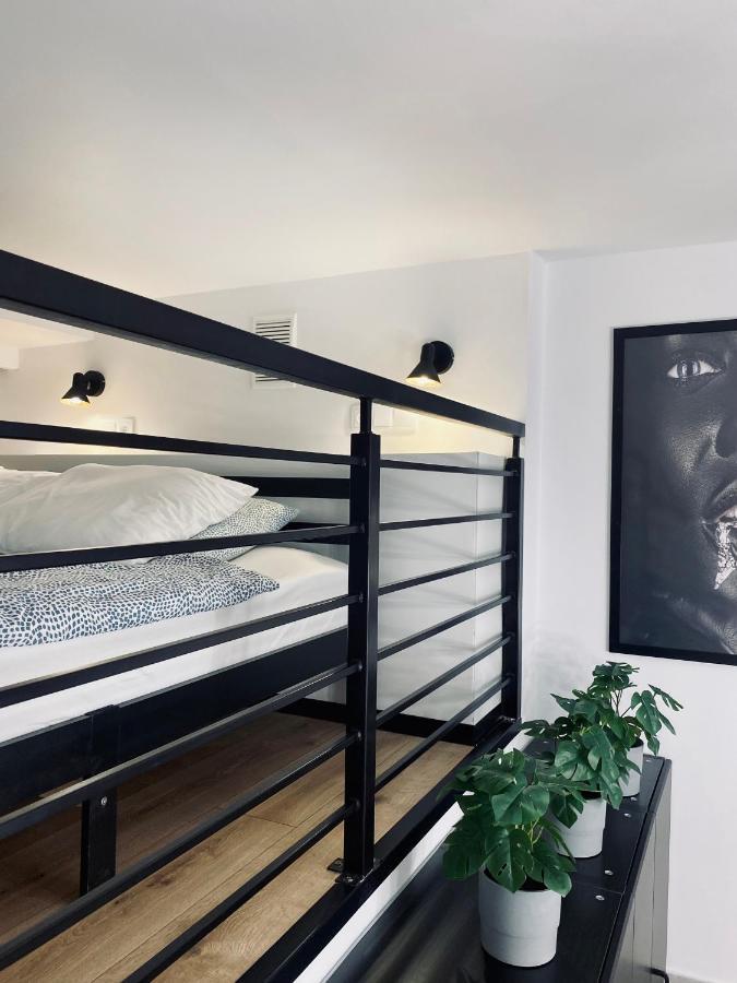 Apartment Premium Jacuzzi For Couples, Old Town 크라쿠프 외부 사진