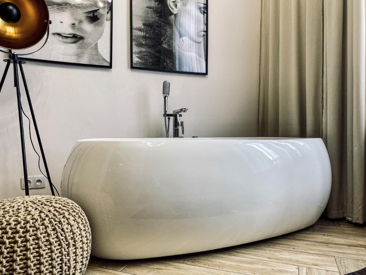 Apartment Premium Jacuzzi For Couples, Old Town 크라쿠프 외부 사진
